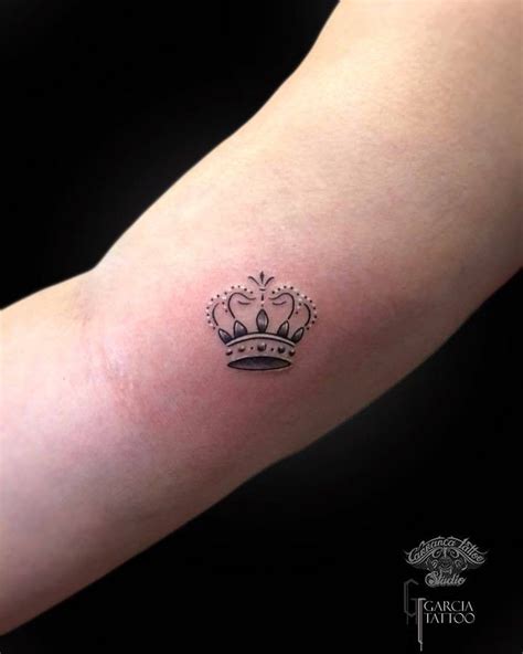 tiara tattoo design|small tiara tattoo.